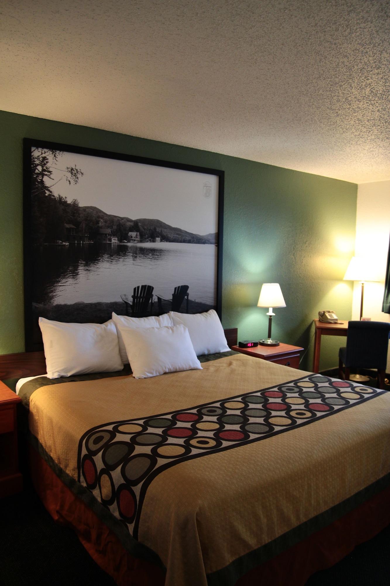 Super 8 By Wyndham Queensbury Glens Falls מראה חיצוני תמונה